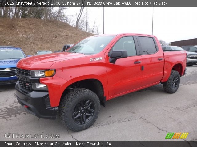 2019 Chevrolet Silverado 1500 Custom Z71 Trail Boss Crew Cab 4WD in Red Hot