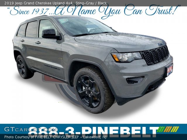 2019 Jeep Grand Cherokee Upland 4x4 in Sting-Gray