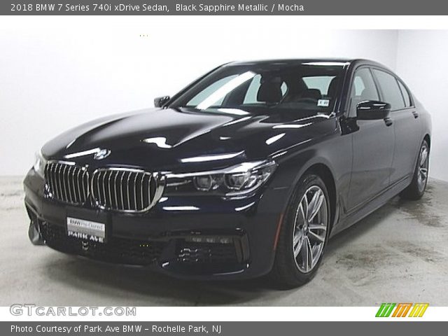 2018 BMW 7 Series 740i xDrive Sedan in Black Sapphire Metallic