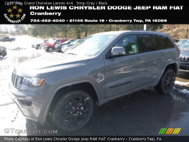 2019 Jeep Grand Cherokee Laredo 4x4 in Sting-Gray
