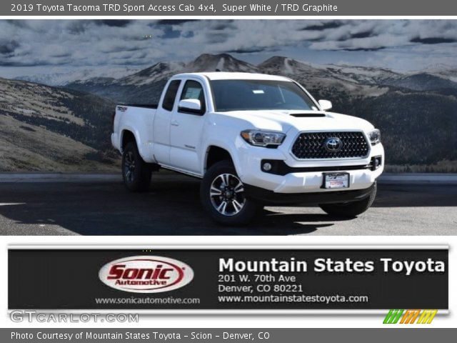 2019 Toyota Tacoma TRD Sport Access Cab 4x4 in Super White