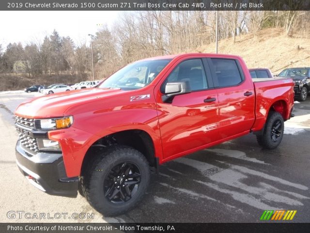 2019 Chevrolet Silverado 1500 Custom Z71 Trail Boss Crew Cab 4WD in Red Hot