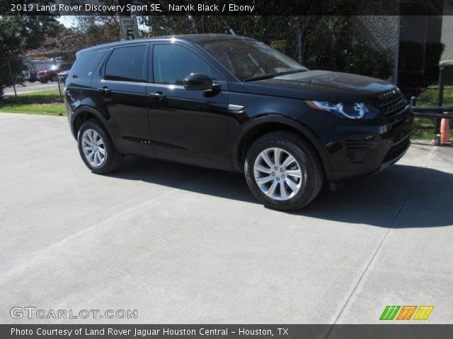 2019 Land Rover Discovery Sport SE in Narvik Black