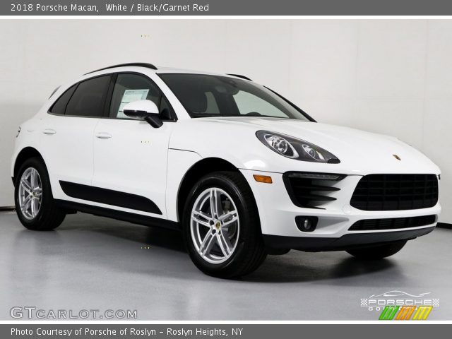 2018 Porsche Macan  in White