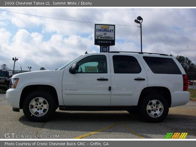 2009 Chevrolet Tahoe LS in Summit White