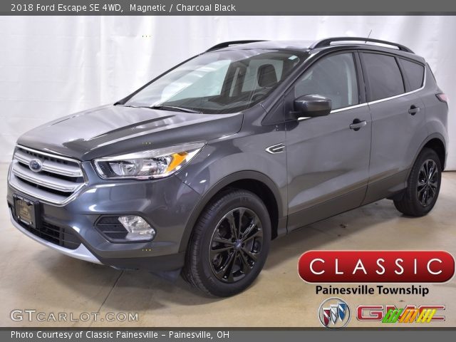2018 Ford Escape SE 4WD in Magnetic