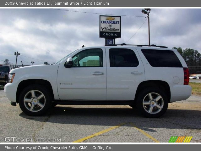 2009 Chevrolet Tahoe LT in Summit White