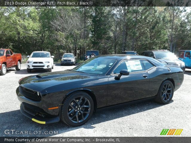 2019 Dodge Challenger R/T in Pitch Black