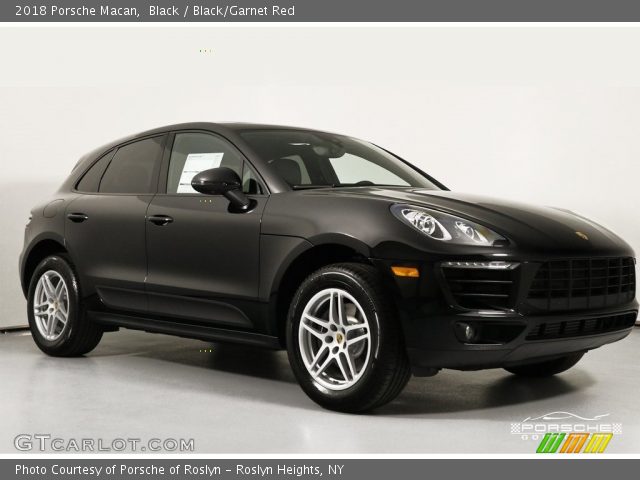 2018 Porsche Macan  in Black