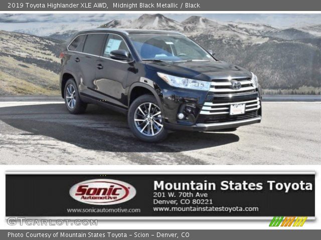 2019 Toyota Highlander XLE AWD in Midnight Black Metallic