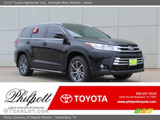 2019 Toyota Highlander XLE in Midnight Black Metallic