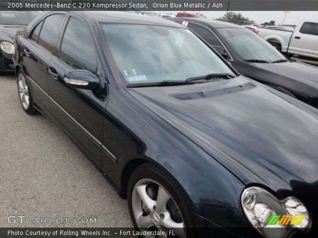 2005 Mercedes-Benz C 230 Kompressor Sedan in Orion Blue Metallic