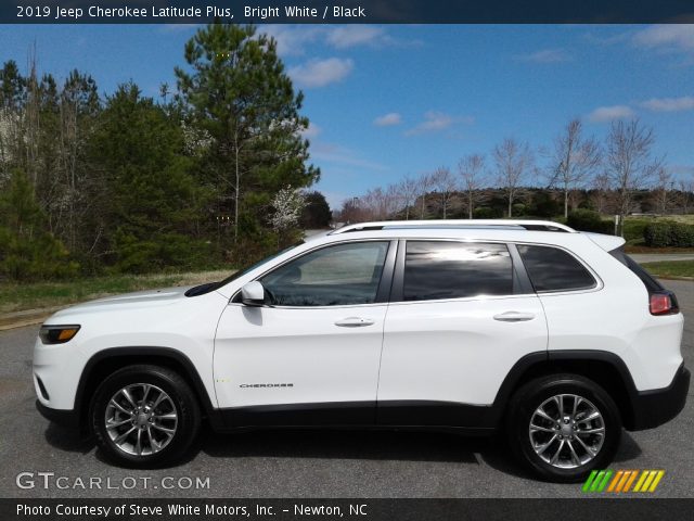 2019 Jeep Cherokee Latitude Plus in Bright White