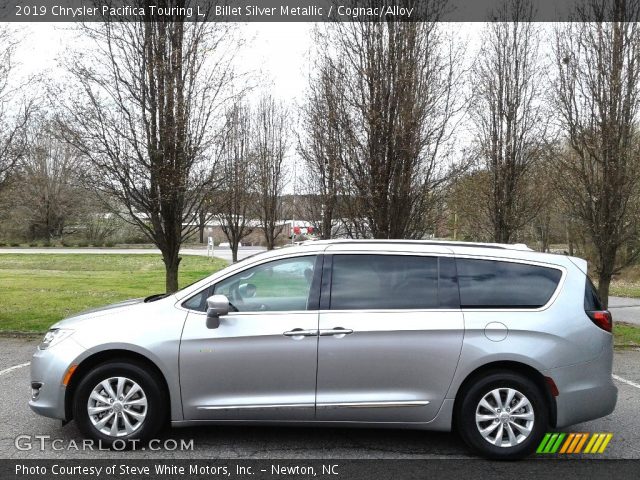 2019 Chrysler Pacifica Touring L in Billet Silver Metallic