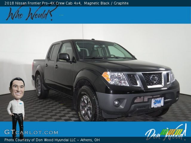 2018 Nissan Frontier Pro-4X Crew Cab 4x4 in Magnetic Black