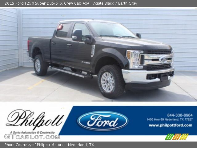 2019 Ford F250 Super Duty STX Crew Cab 4x4 in Agate Black