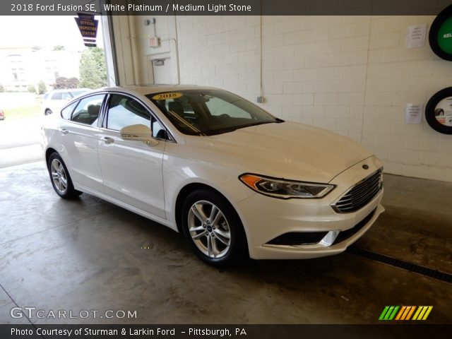 2018 Ford Fusion SE in White Platinum