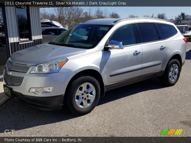 2011 Chevrolet Traverse LS in Silver Ice Metallic