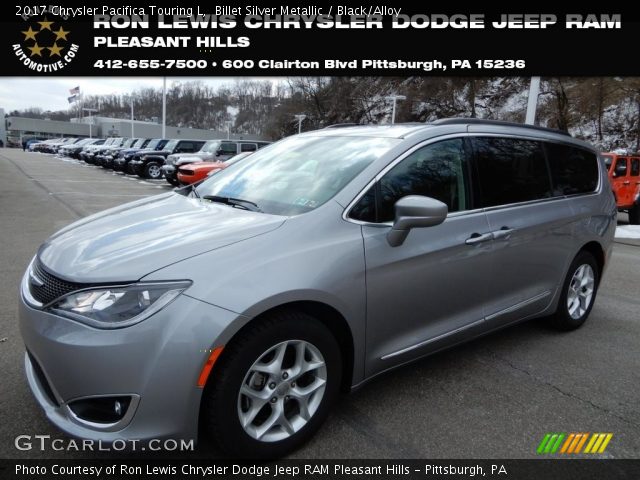 2017 Chrysler Pacifica Touring L in Billet Silver Metallic
