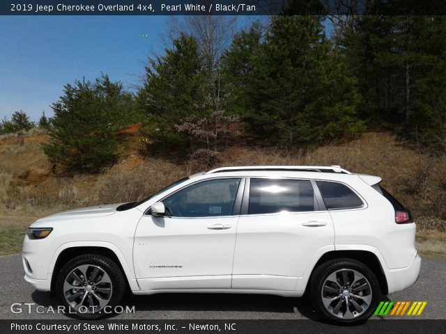 2019 Jeep Cherokee Overland 4x4 in Pearl White