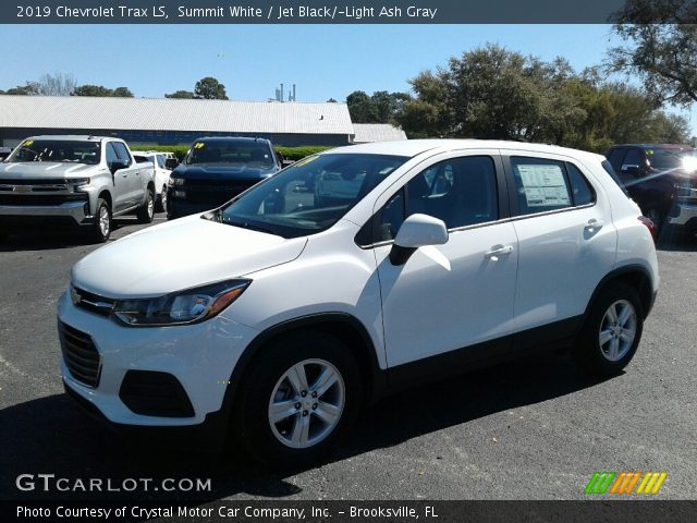 2019 Chevrolet Trax LS in Summit White
