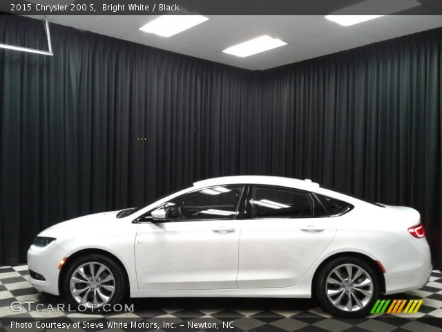 2015 Chrysler 200 S in Bright White