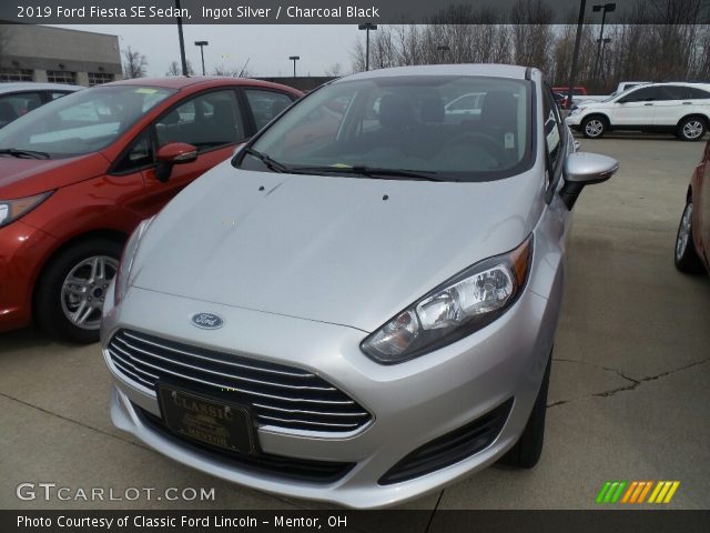 2019 Ford Fiesta SE Sedan in Ingot Silver