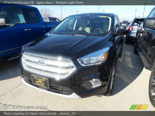 2019 Ford Escape SE in Agate Black