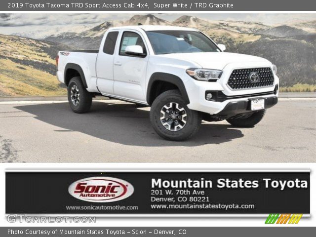 2019 Toyota Tacoma TRD Sport Access Cab 4x4 in Super White