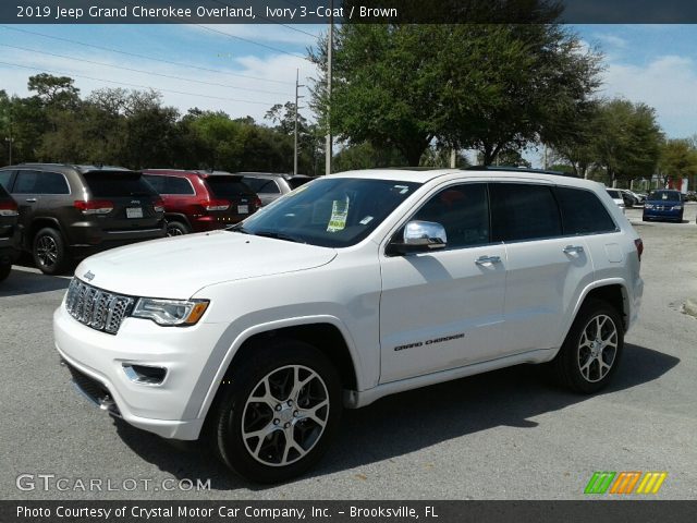 2019 Jeep Grand Cherokee Overland in Ivory 3-Coat