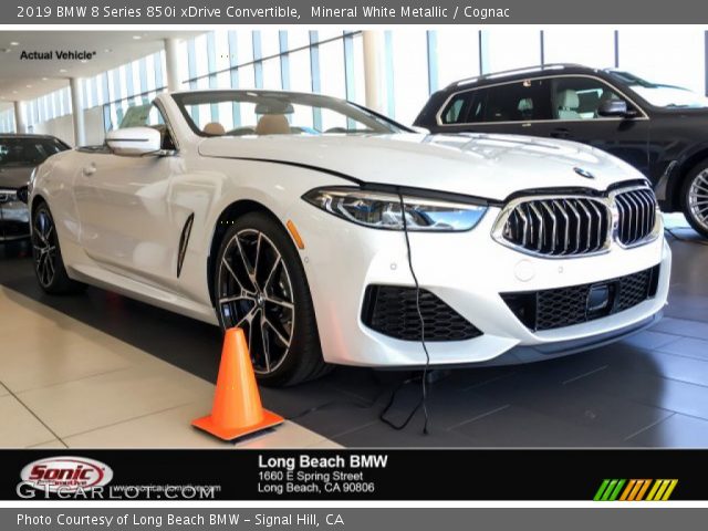 2019 BMW 8 Series 850i xDrive Convertible in Mineral White Metallic