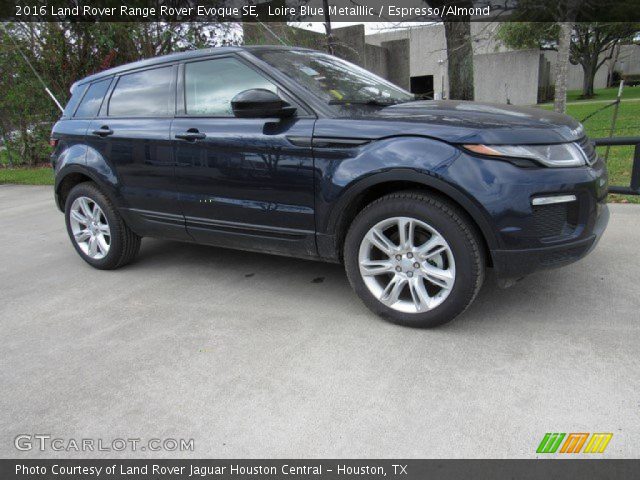 2016 Land Rover Range Rover Evoque SE in Loire Blue Metalllic