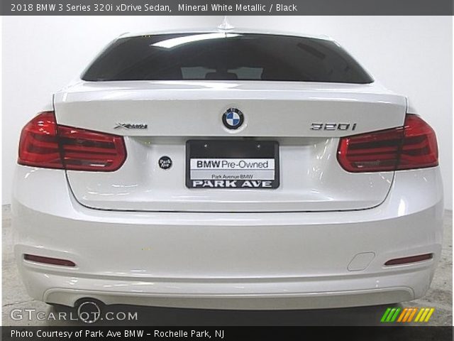 2018 BMW 3 Series 320i xDrive Sedan in Mineral White Metallic