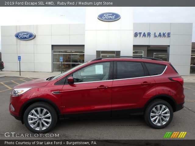2019 Ford Escape SEL 4WD in Ruby Red