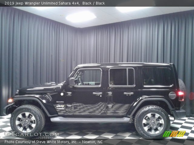 2019 Jeep Wrangler Unlimited Sahara 4x4 in Black