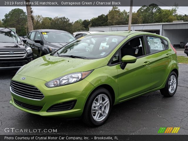 2019 Ford Fiesta SE Hatchback in Outrageous Green