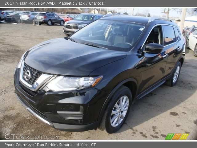 2017 Nissan Rogue SV AWD in Magnetic Black