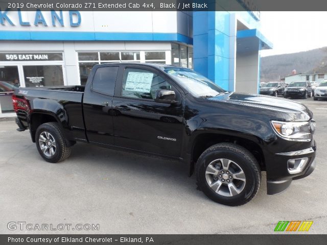 2019 Chevrolet Colorado Z71 Extended Cab 4x4 in Black
