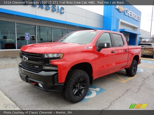 2019 Chevrolet Silverado 1500 LT Z71 Trail Boss Crew Cab 4WD in Red Hot