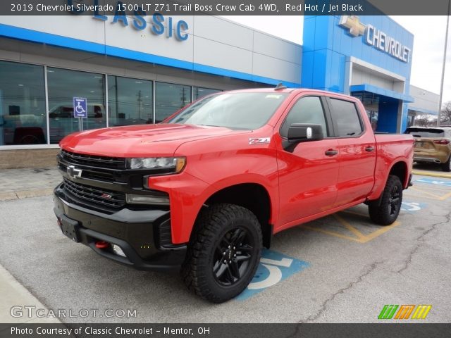 2019 Chevrolet Silverado 1500 LT Z71 Trail Boss Crew Cab 4WD in Red Hot