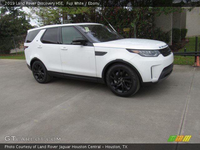 2019 Land Rover Discovery HSE in Fuji White