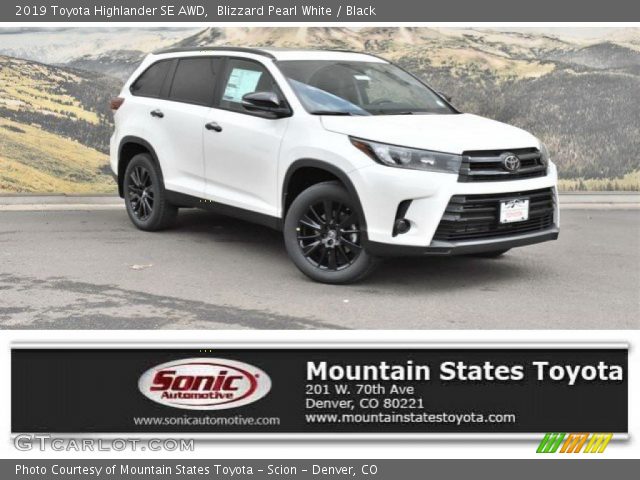 2019 Toyota Highlander SE AWD in Blizzard Pearl White