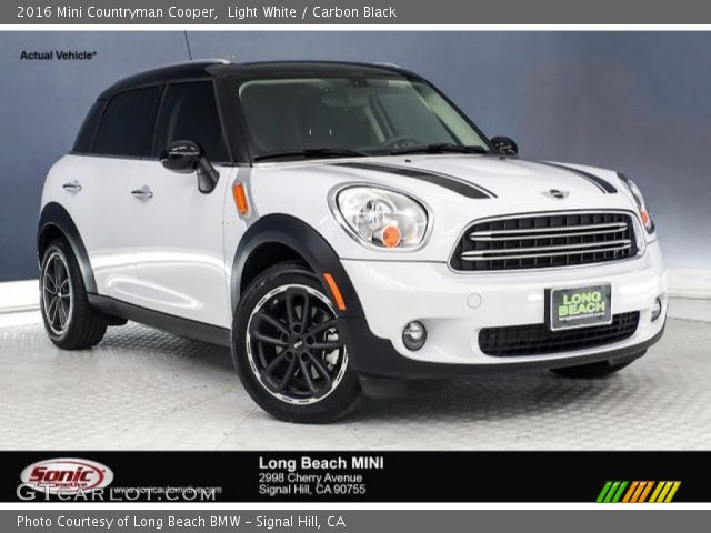 2016 Mini Countryman Cooper in Light White