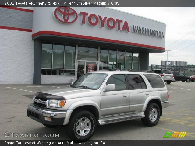 2001 Toyota 4Runner SR5 4x4 in Millennium Silver Metallic