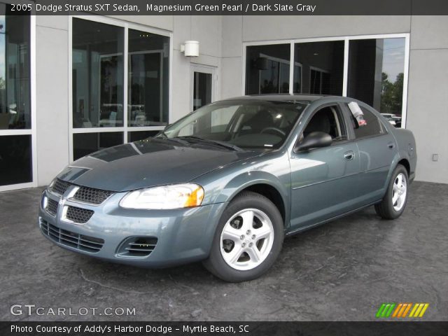 2005 Dodge Stratus SXT Sedan in Magnesium Green Pearl