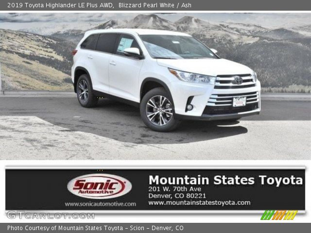 2019 Toyota Highlander LE Plus AWD in Blizzard Pearl White