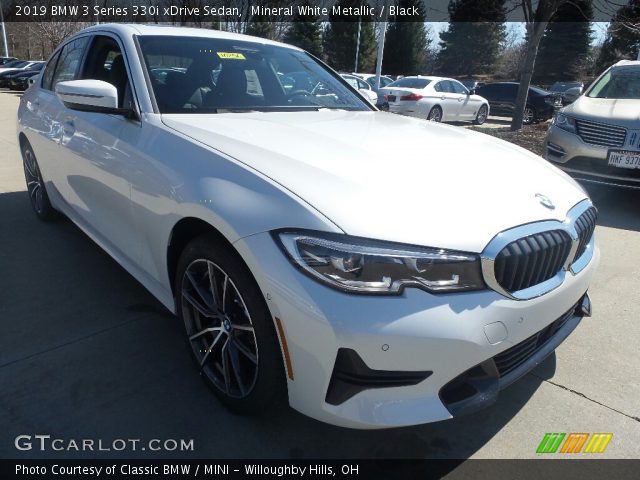 2019 BMW 3 Series 330i xDrive Sedan in Mineral White Metallic