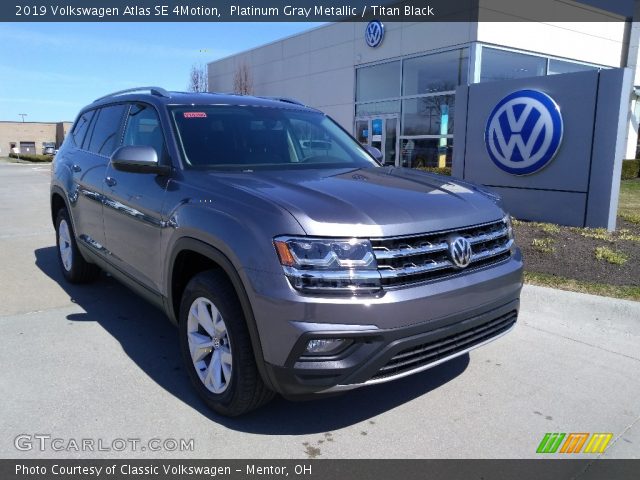 2019 Volkswagen Atlas SE 4Motion in Platinum Gray Metallic