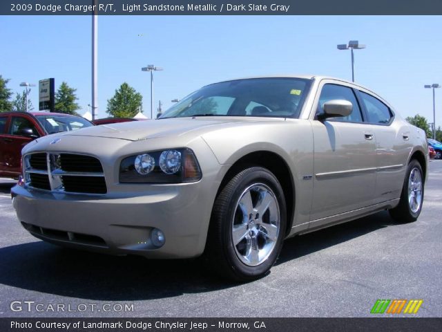 2009 Dodge Charger R/T in Light Sandstone Metallic