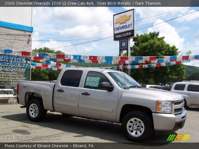 2009 Chevrolet Silverado 1500 LS Crew Cab 4x4 in Silver Birch Metallic